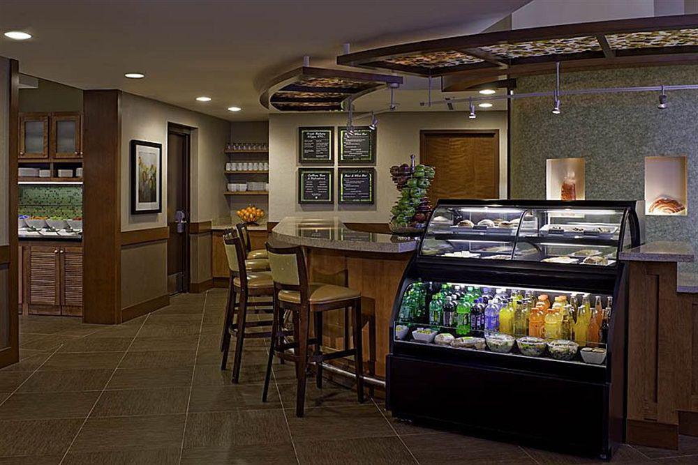 Hyatt Place Orlando Airport Restaurant photo
